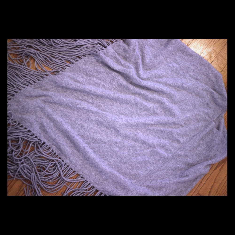 Cashmere poncho